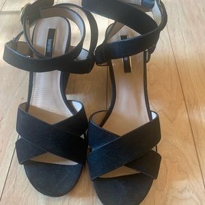 Kensie sandal size 10